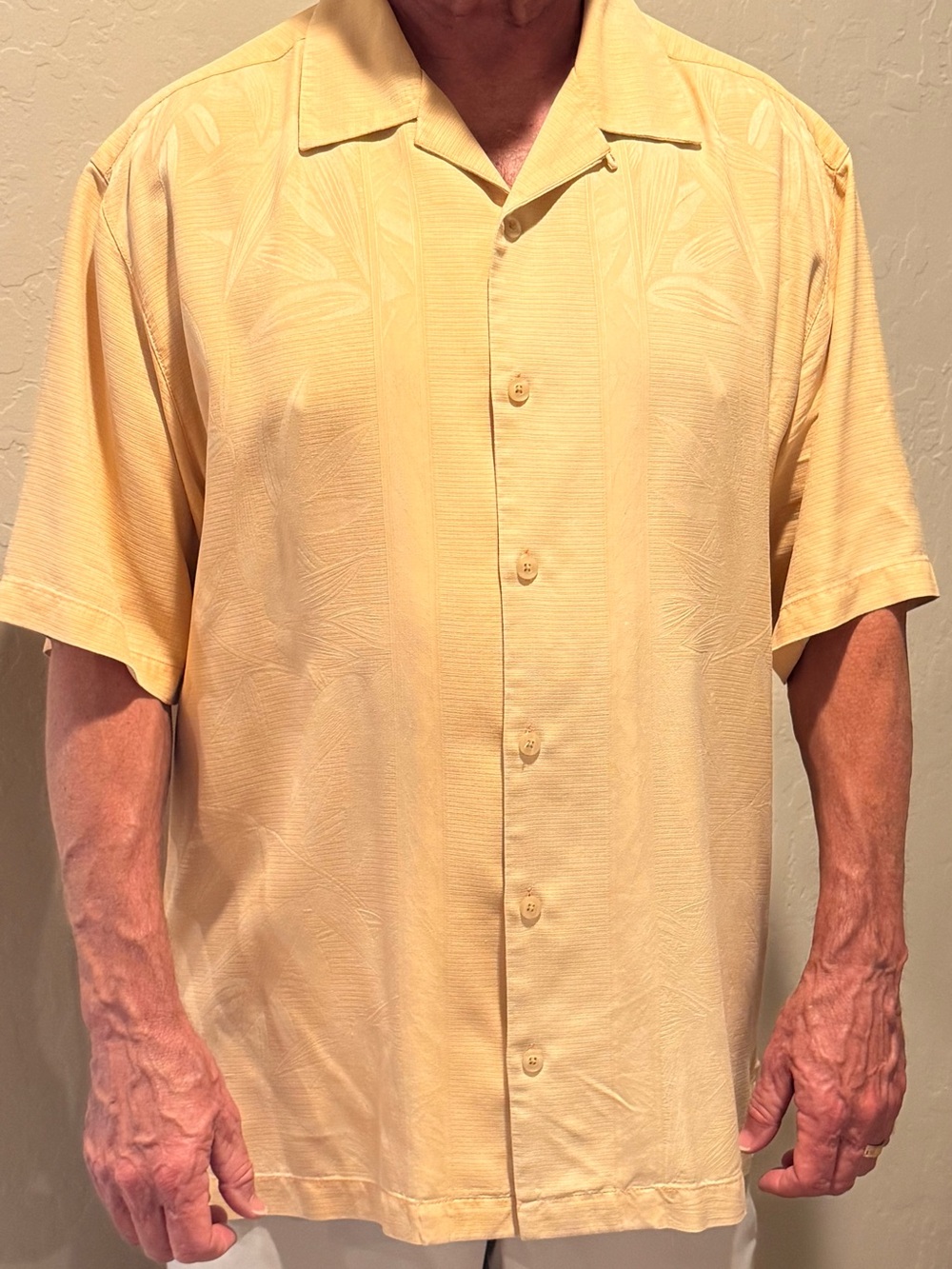 Tommy Bahama Short-Sleeve 100% Silk Camp Shirt in Golden Yellow M for L
